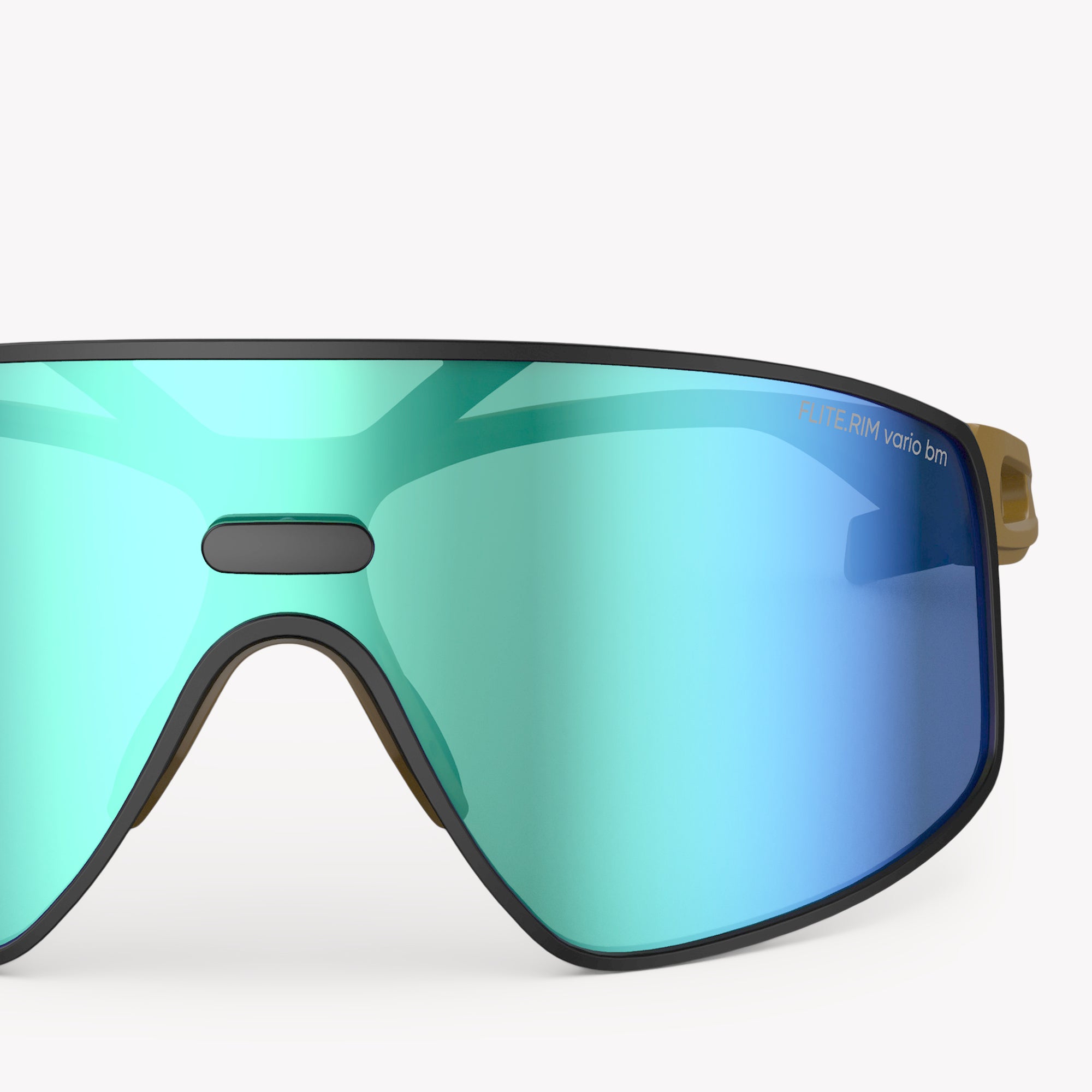 Perfekte Sehstärke. Ikonisches Design. Die Flite.Multisportbrille.